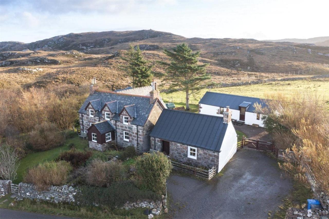 The Smithy House & Cottages Lochinver Extérieur photo